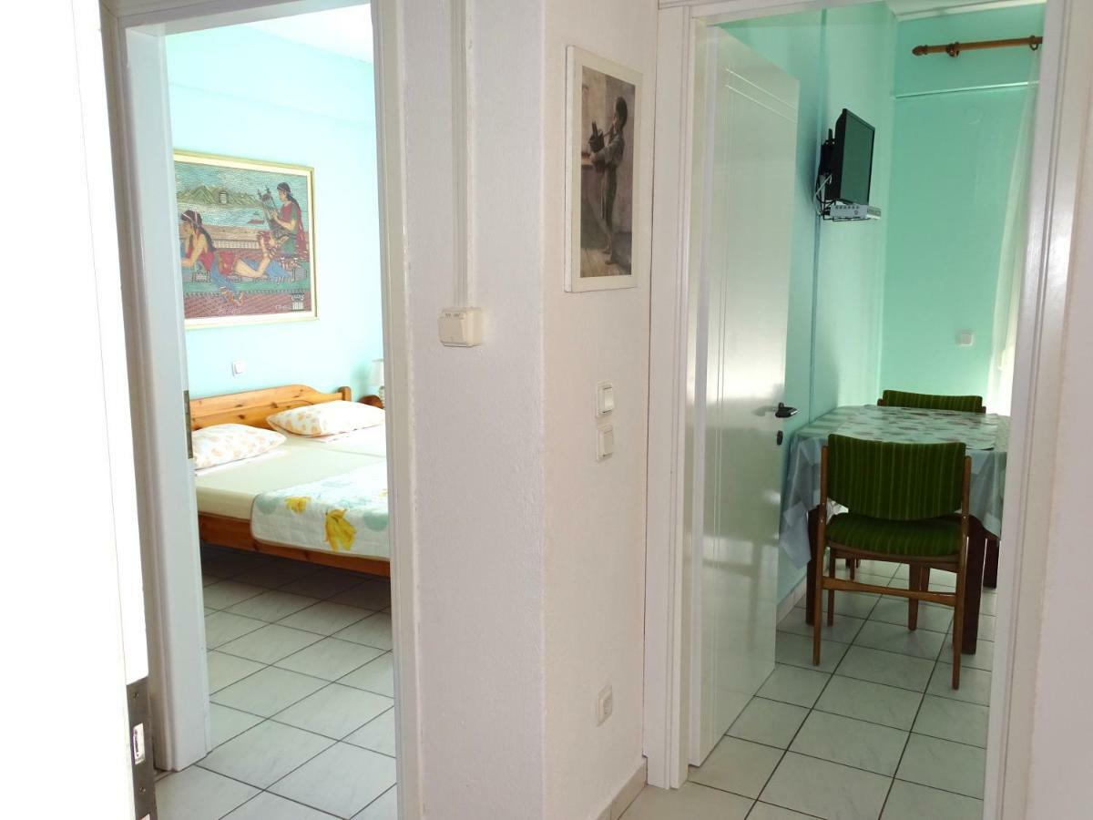 Socrates Apartments Olympiaki Akti Exterior photo